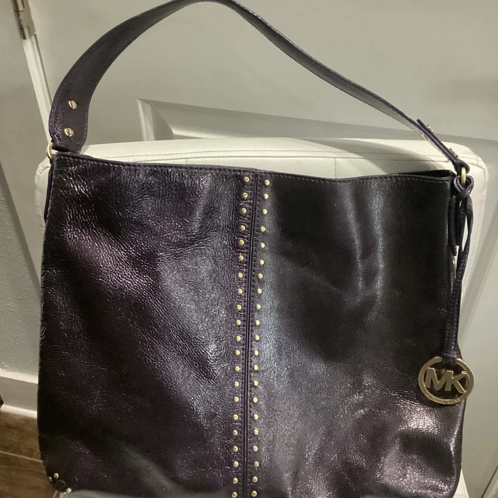 Michael Kors Purple and Gold Studded Shoulder Bag. Used not new - Picture 7 of 9